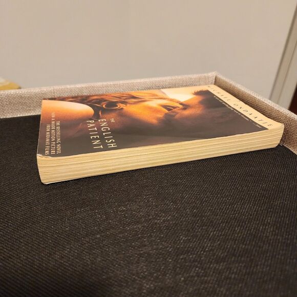 Book The English Patient by Michael Ondaatje - Picture 9 of 9